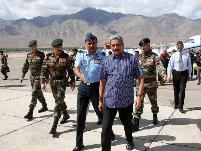Defense Minister Parrikar Visits Leh, in Jammu & Kashmir